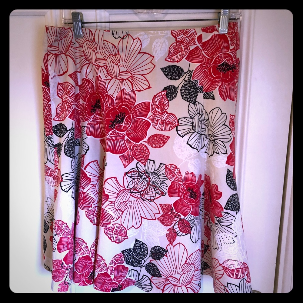 Floral print skirt